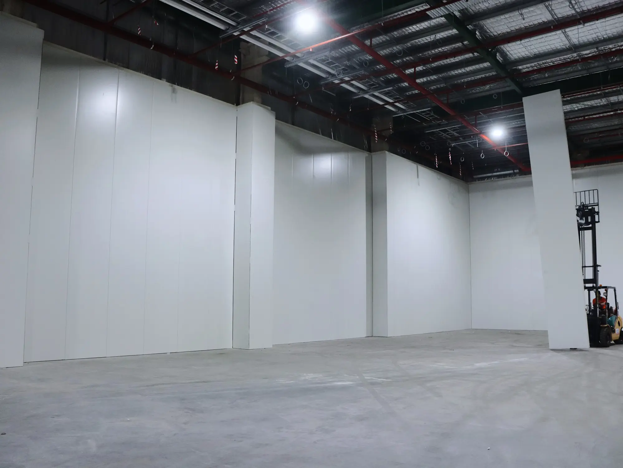 Sydney Markets Homebush cold storage project, panel installation photo 7